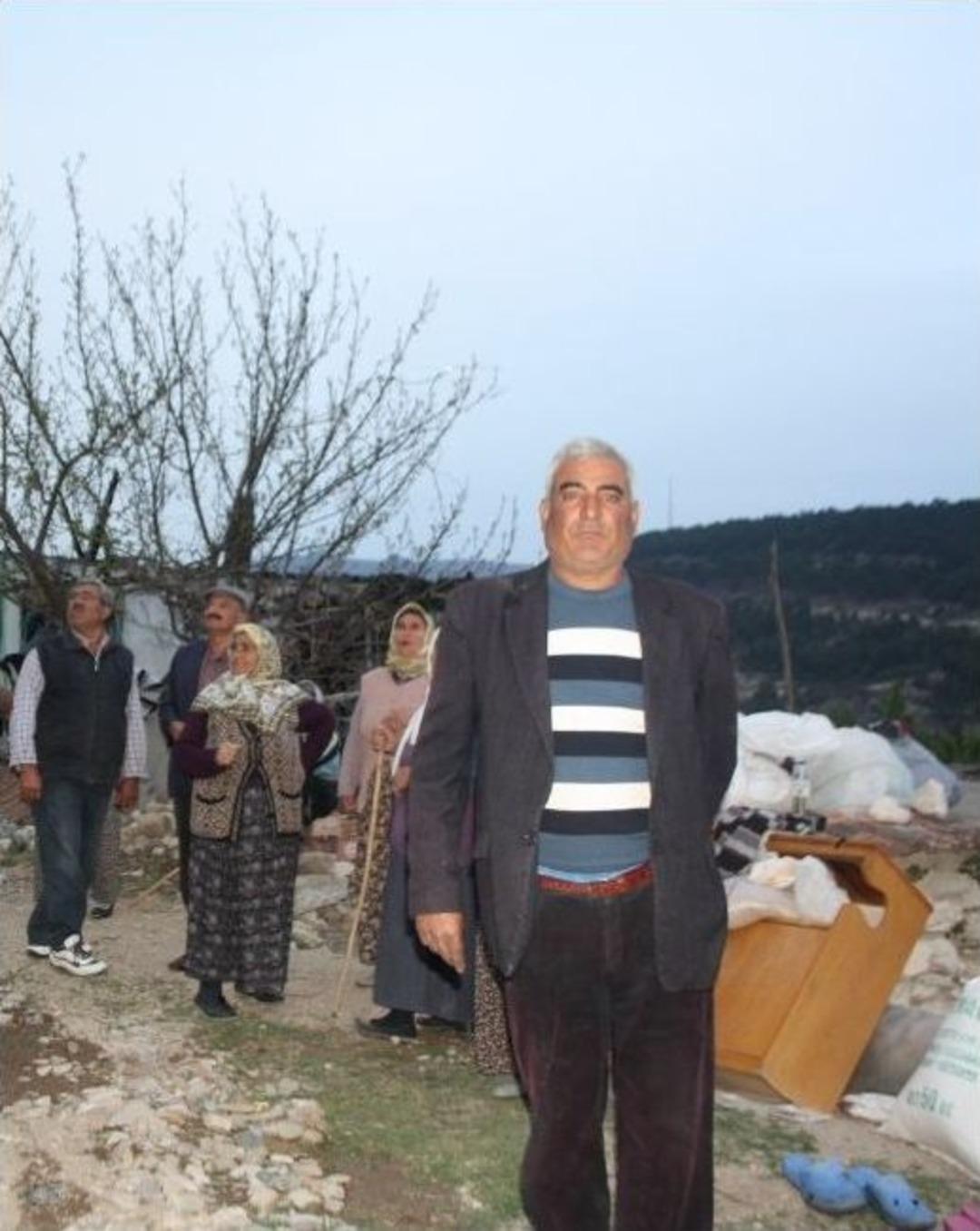 Selendi'de Bir Ev Yangında K&uuml;l Oldu