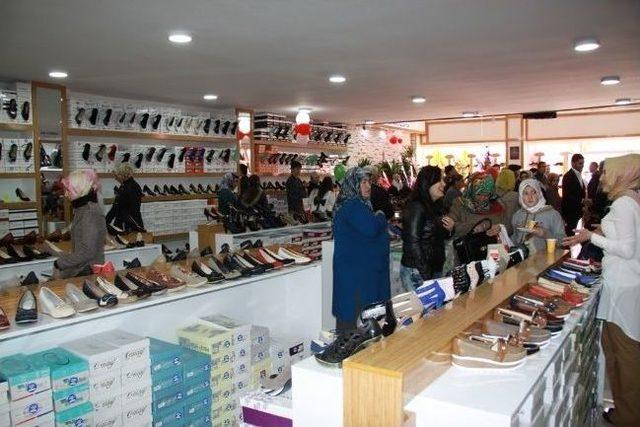 Belediye Başkanı Acehan İşyeri A&ccedil;ılışına Katıldı 1