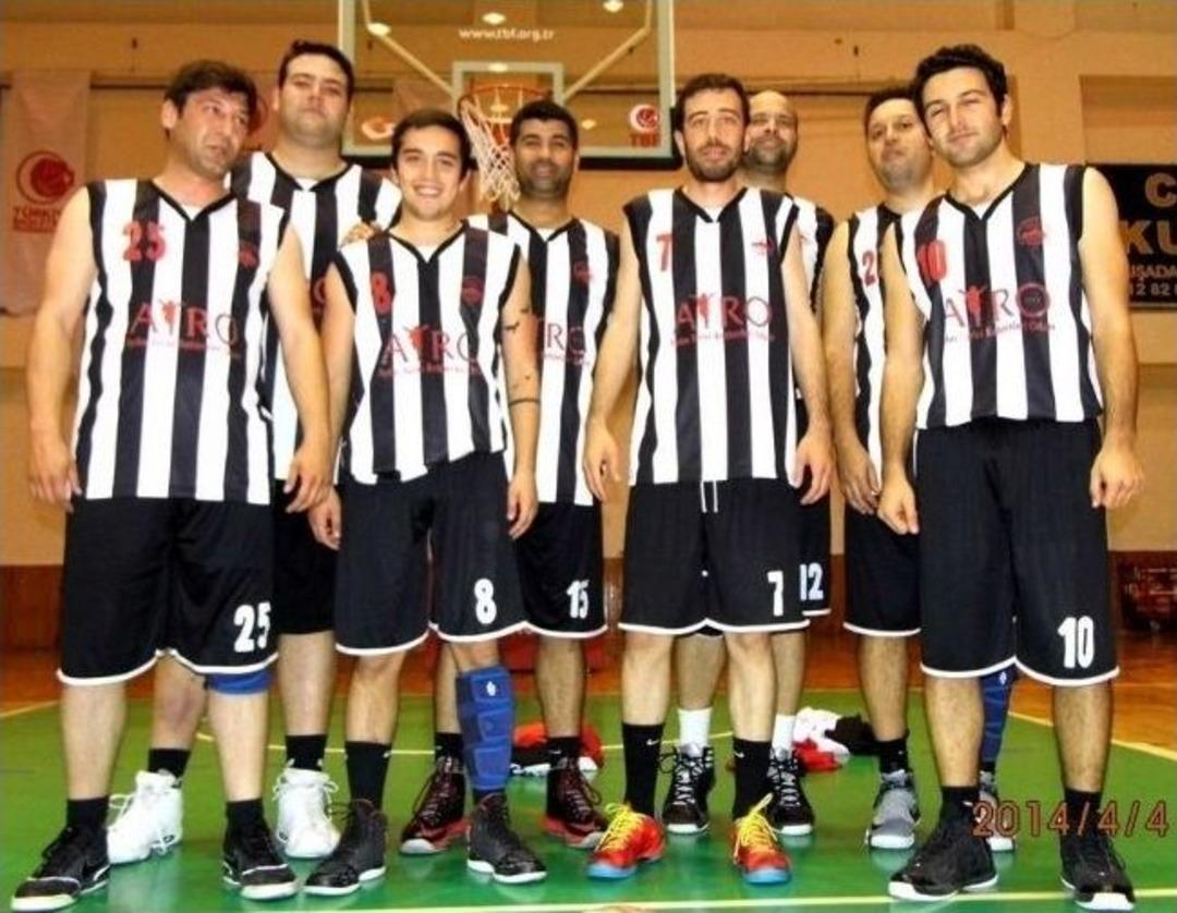 Kuşadası Gen&ccedil;likspor Basketbolda Şampiyonluğa Koşuyor