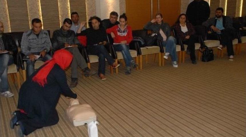 Fethiye'de Turistik Tesislere İlk Yardım Eğitimi