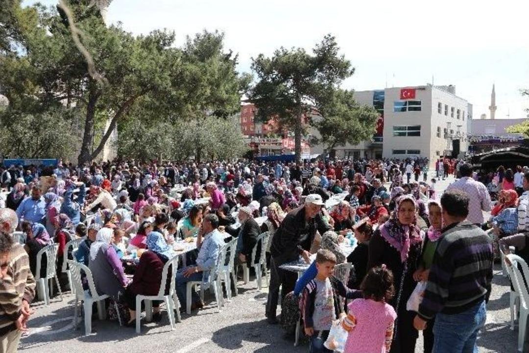 Mut Belediyesi'nde Kutlama