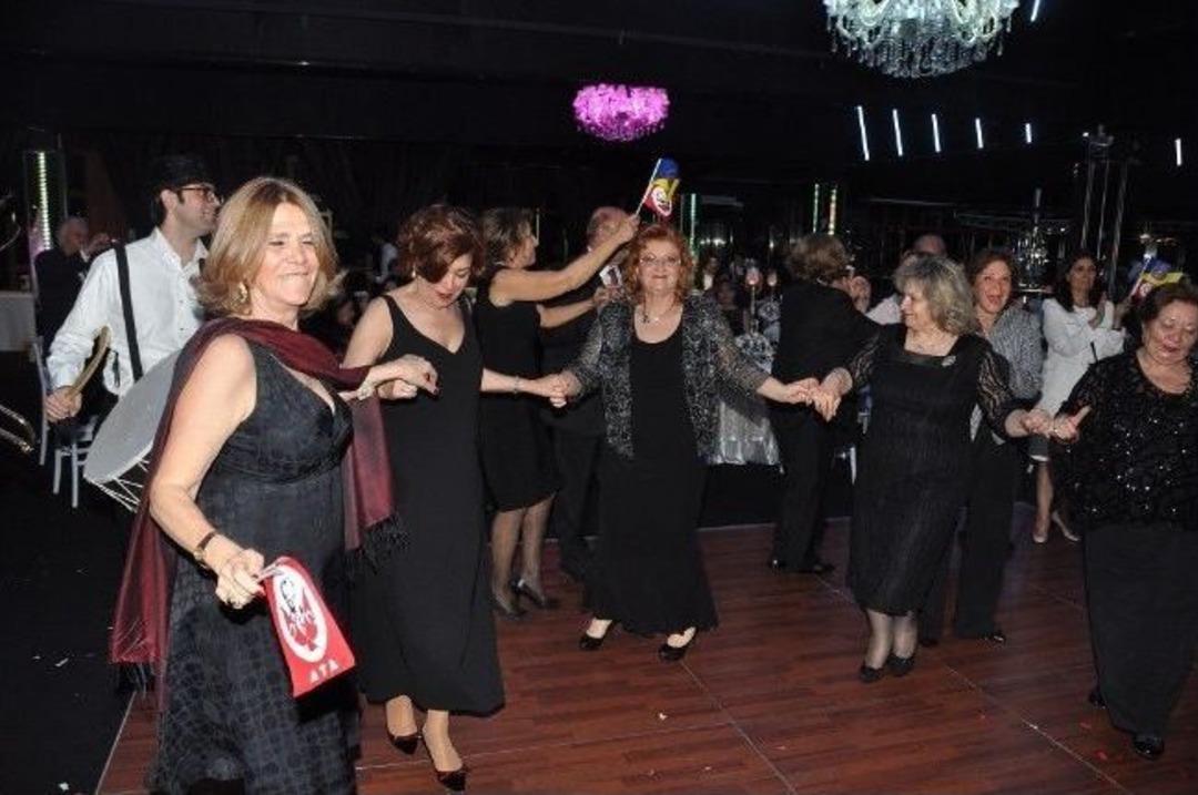 Gkv&rsquo;liler 50. Yıl İstanbul Charter Balo Da Buluştu