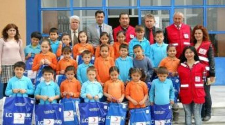 Bartın Kızılay &Ouml;ğrencileri Sevindirdi