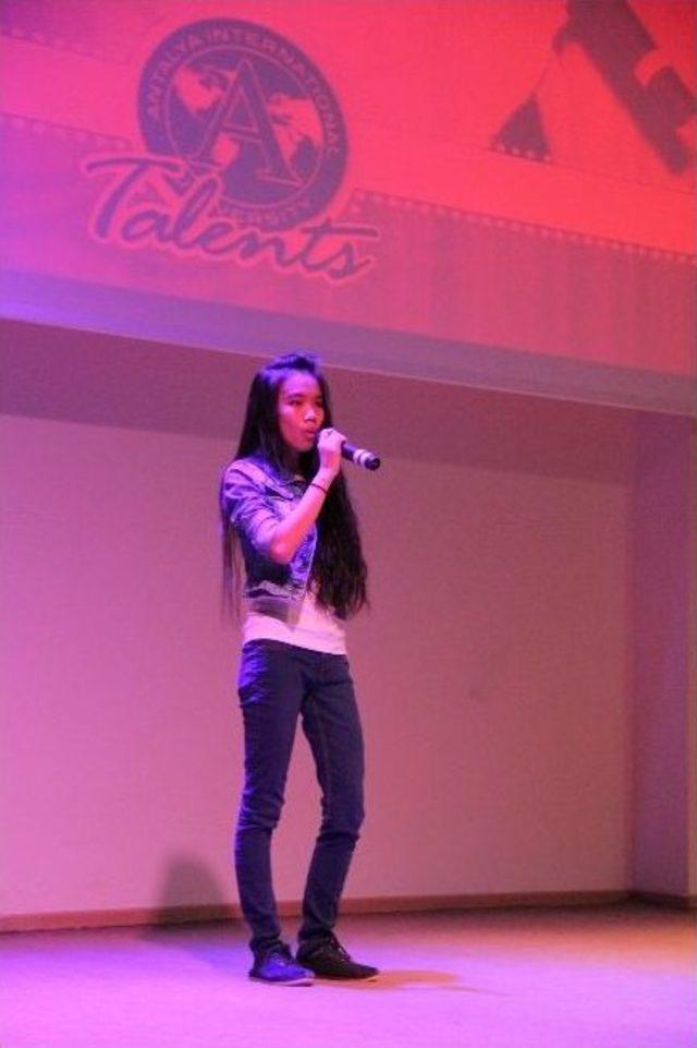 Ua&uuml; &Ouml;ğrencileri H&uuml;nerlerini Sergiledi 2