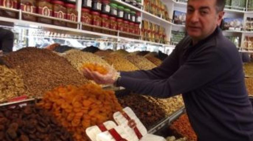 Zirai Don Sonrasında Kayısı Fiyatı Y&uuml;zde 100 Arttı