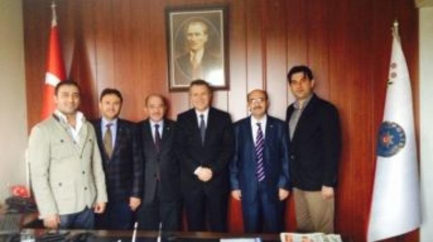 Kutbo'dan M&uuml;d&uuml;r G&uuml;lnaz'a Tebrik Ziyareti