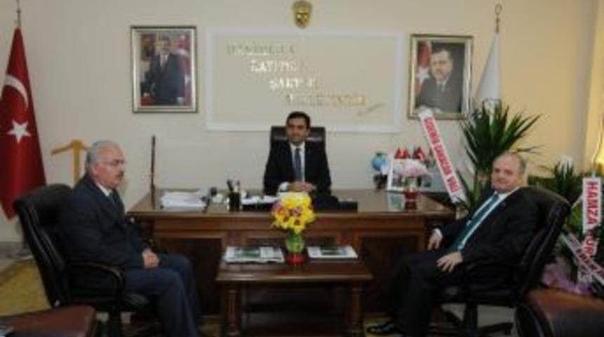 Vali &Ccedil;akacak&rsquo;dan Se&ccedil;im Galibi Bah&ccedil;eci&rsquo;ye Ziyaret