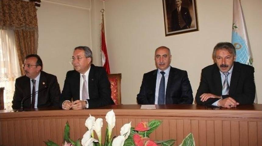 Yeni Belediye Meclisi İlk Toplantısını Yaptı