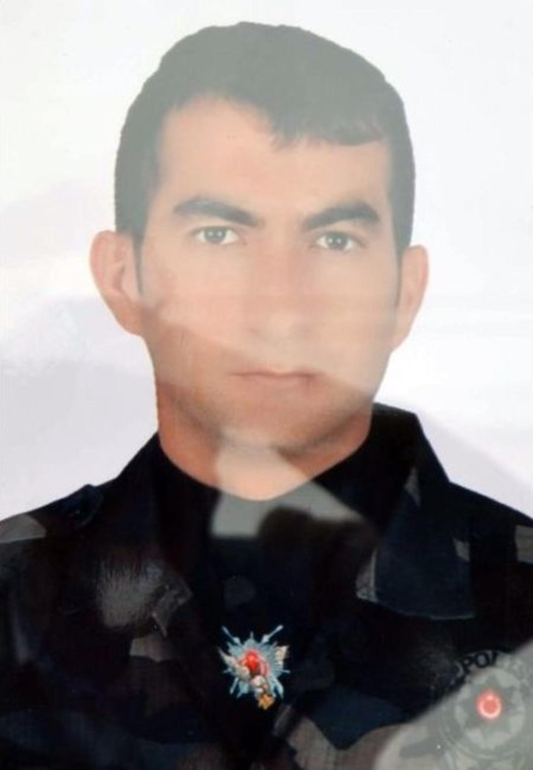 Kazada Şehit Olan &Ouml;zel Harekat&ccedil;ı &Uuml;nal Kayhan İ&ccedil;in Emniyet M&uuml;d&uuml;rl&uuml;ğ&uuml;nde T&ouml;ren D&uuml;zenlendi