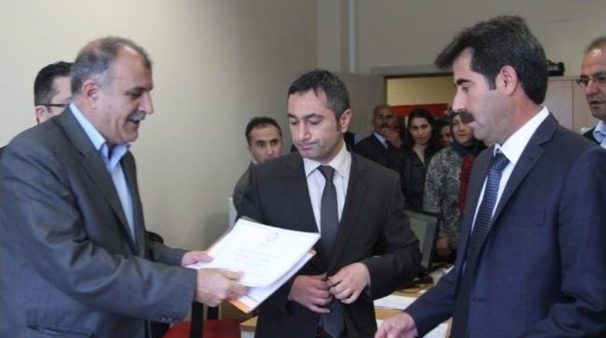 Başkan Kaya Mazbatasını Aldı