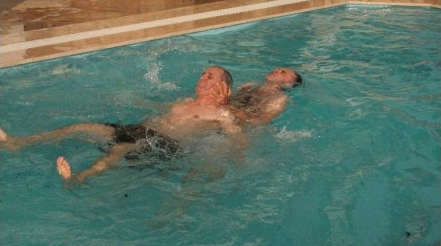 Cankurtaran Kurslarını Sadece Ula Esnaf Odası D&uuml;zenleyecek