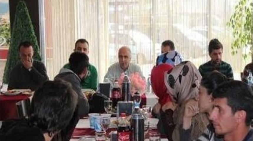 Vali Karahan 5 Şehrin &Ouml;ğrencileri İle Bir Araya Geldi.