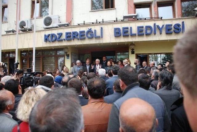 20 Yıllık Başkan Gözyaşlarıyla Uğurlandı