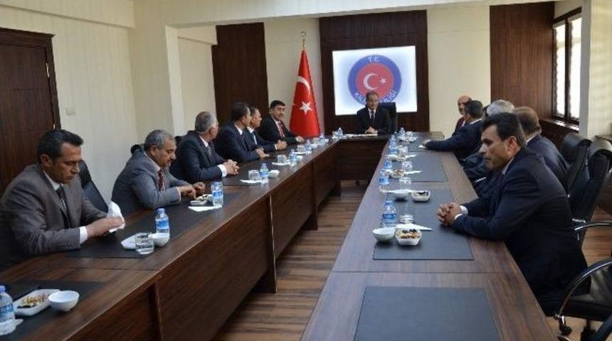 Yeni Se&ccedil;ilen İl Genel Meclisi &Uuml;yeleri, Vali Tapsız&rsquo;ı Ziyaret Etti