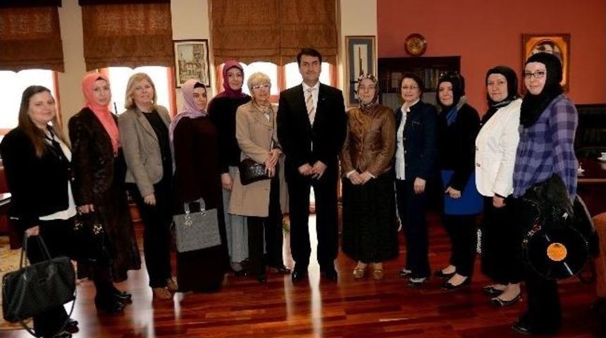 Ak Parti İl Kadın Kollarından Başkan D&uuml;ndar&rsquo;a Tebrik Ziyareti