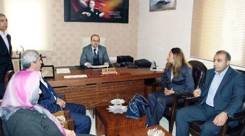 Silvan Belediye Başkanı Y&uuml;ksel Budak&ccedil;i Mazbatasını Aldı