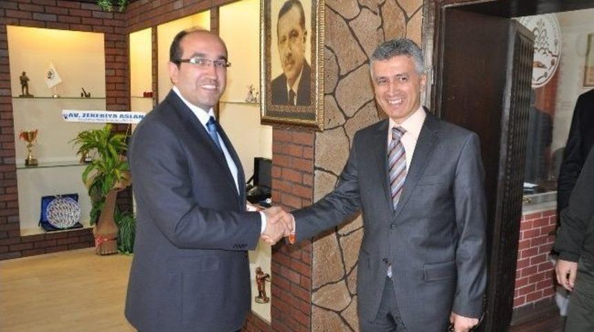 Sandıklı Kaymakamı Faik Arıcan&rsquo;dan Başkan &Ccedil;&ouml;l&rsquo;e Hayırlı Olsun Ziyareti