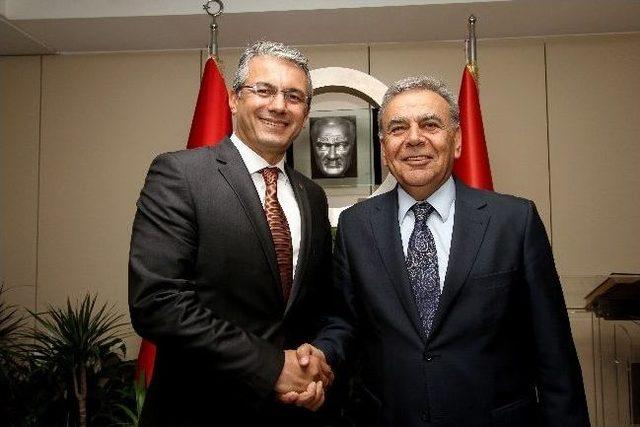 "g&ouml;revimiz Karşıyaka ya Hizmet" 1