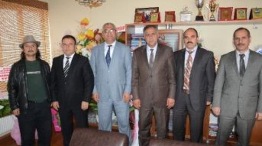 Akkuş: &ldquo;gerekirse Eğitim İ&ccedil;in Makam Odamı Bağışlarım&rdquo;