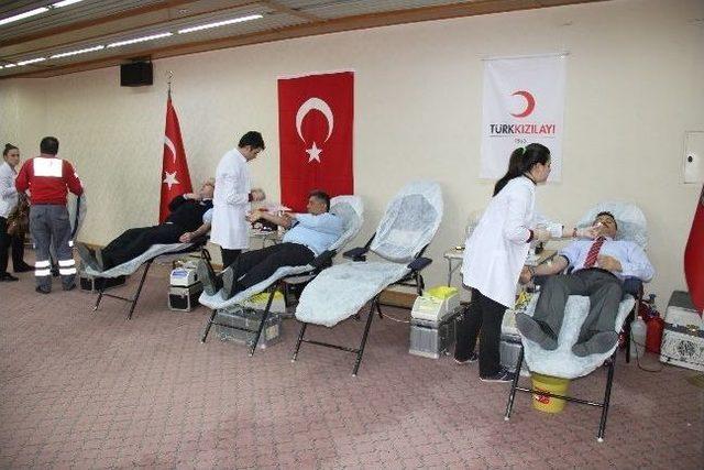 Samsun Polisinden Kan Bağışı 2