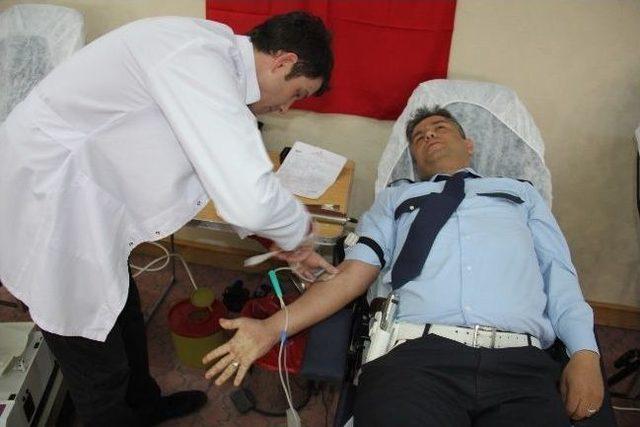 Samsun Polisinden Kan Bağışı 3