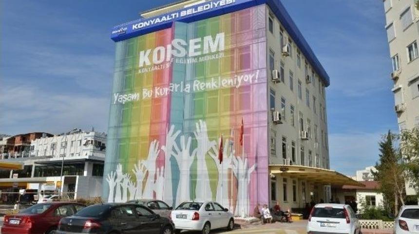 Konsem&rsquo;de 7 Bin 200 Kişiye Meslek Ve Sanat Eğitimi