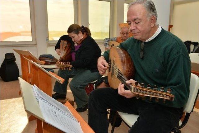 Konsem&rsquo;de 7 Bin 200 Kişiye Meslek Ve Sanat Eğitimi 2