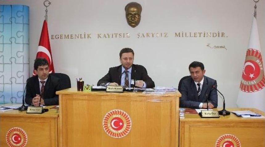 Rize&rsquo;de Meclis Başkanı Avcı Oldu