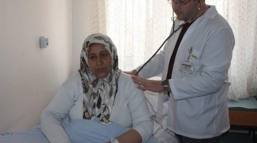 Obeziteye Mide K&uuml;&ccedil;&uuml;ltme Ameliyatlı &Ccedil;&ouml;z&uuml;m