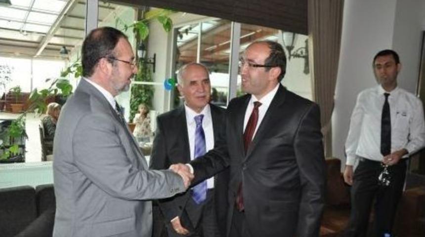 Başkan &Ccedil;&ouml;l, Sandıklı&rsquo;ya Gelen Diyanet İşleri Başkanı Mehmet G&ouml;rmez&rsquo;i Ziyaret Etti