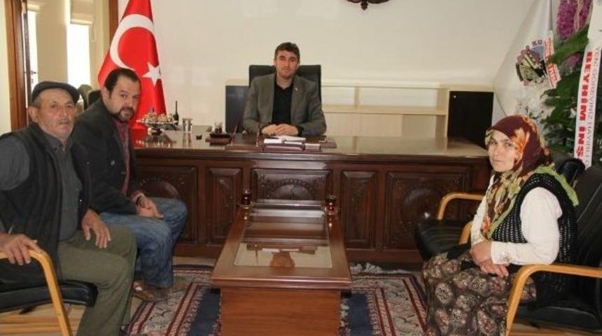 Kula'da Başkan'a Tebrik Ziyaretleri Devam Ediyor