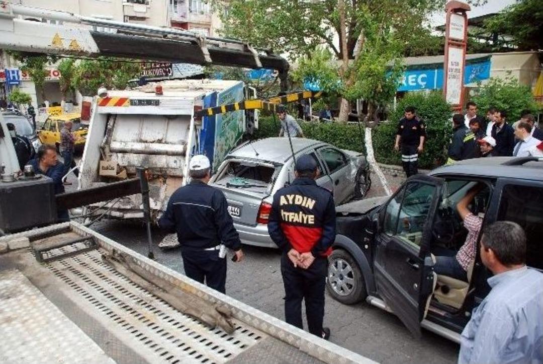 Freni Patlayan &Ccedil;&ouml;p Kamyonu Ortalığı Savaş Alanına &Ccedil;evirdi