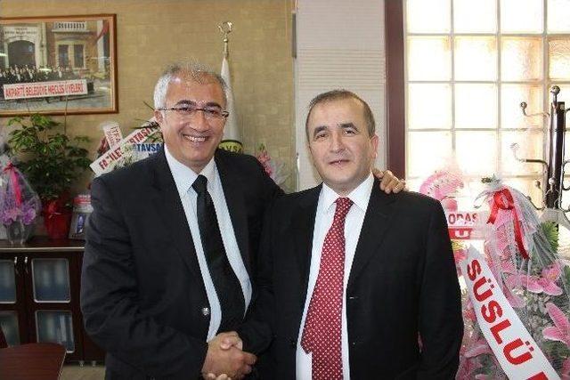 Başkan G&uuml;ler Tebrikleri Kabul Ediyor 1