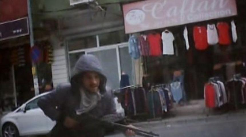 İzmir&rsquo;de Pompalı T&uuml;fekle Kuyumcu Soygunu