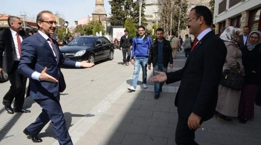 Vali Seddar Yavuz, Başkan Cahan'ı Ziyaret Etti