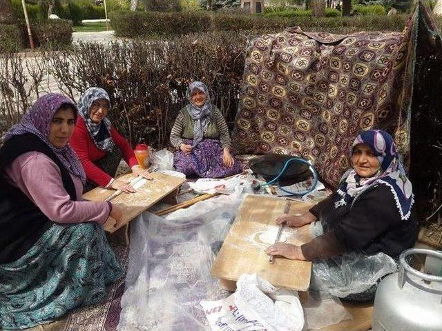 Sorgun&rsquo;da Girişimci Kadınlar G&ouml;zleme Yaparak Evinin Ge&ccedil;imini Sağlıyor 1