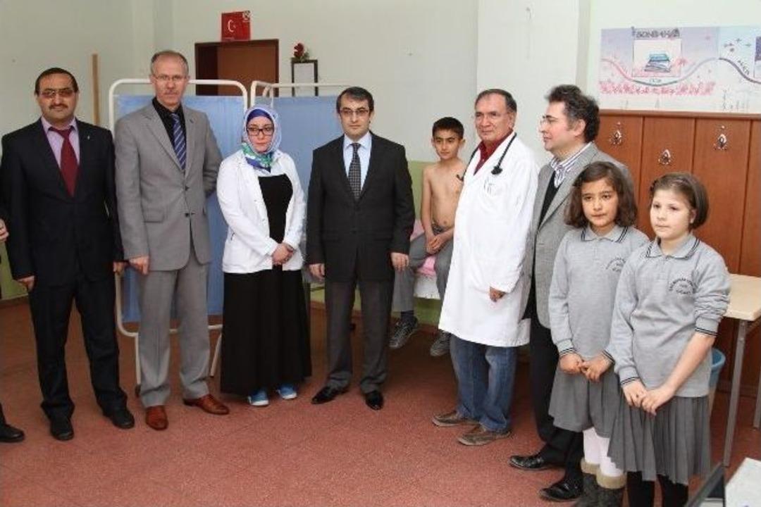 Yozgat'ta &Ouml;ğrenciler Sağlık Taramasından Ge&ccedil;irildi