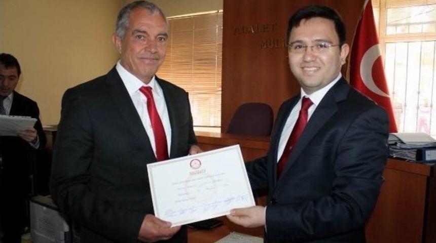 Manyas Belediye Başkanı Tancan Bar&ccedil;ın Mazbatasını Aldı