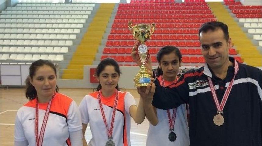 Edremitli &Ouml;ğrencilerden B&uuml;y&uuml;k Başarı