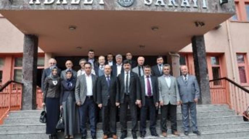 Ak Parti Belediye Meclis Üyeleri Mazbatalarını Aldı