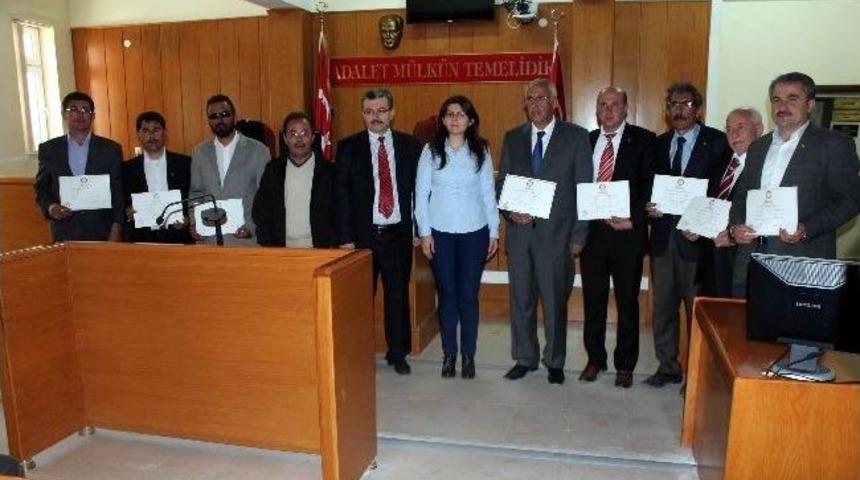 H&uuml;y&uuml;k Belediye Başkanı Şahin Mazbatasını Aldı