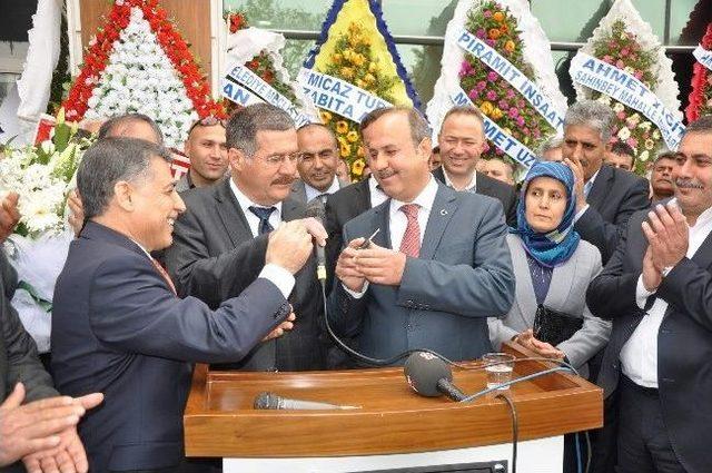 Oğuzeli Belediyesi’nde Devir Teslim Töreni Yapıldı