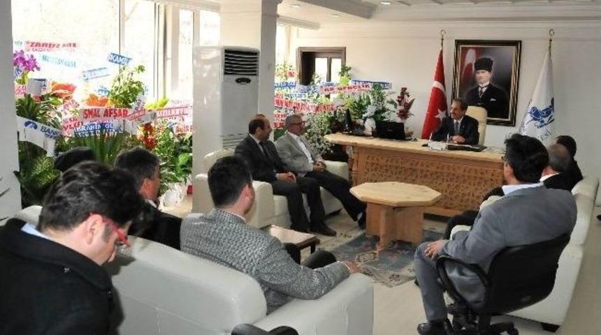 Başkan Akkaya&rsquo;ya Tebrik Ziyaretleri S&uuml;r&uuml;yor