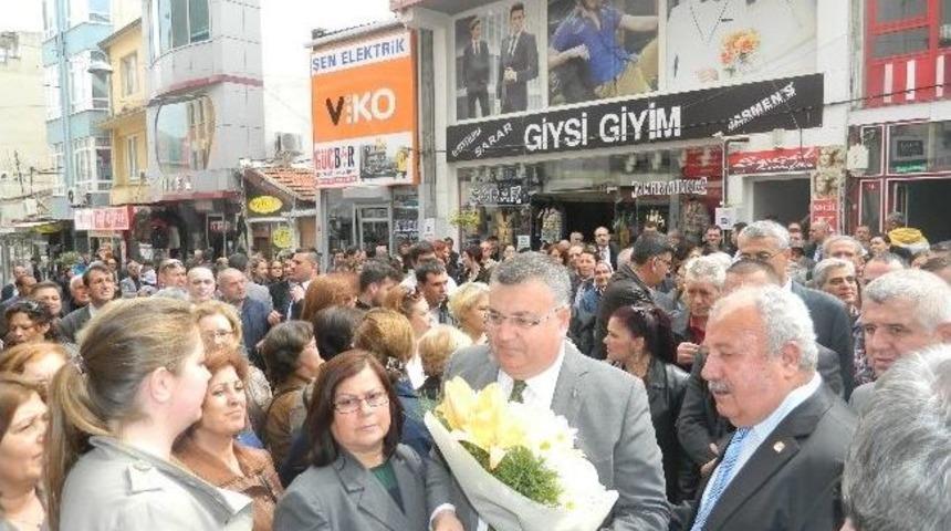 Kırklareli Belediye Başkanı Kesimoğlu Mazbatasını Aldı