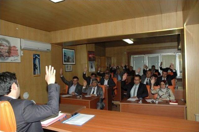 Bucak Belediyesi nde Yeni Y&ouml;netim İlk Meclis Toplantısını Yaptı 1