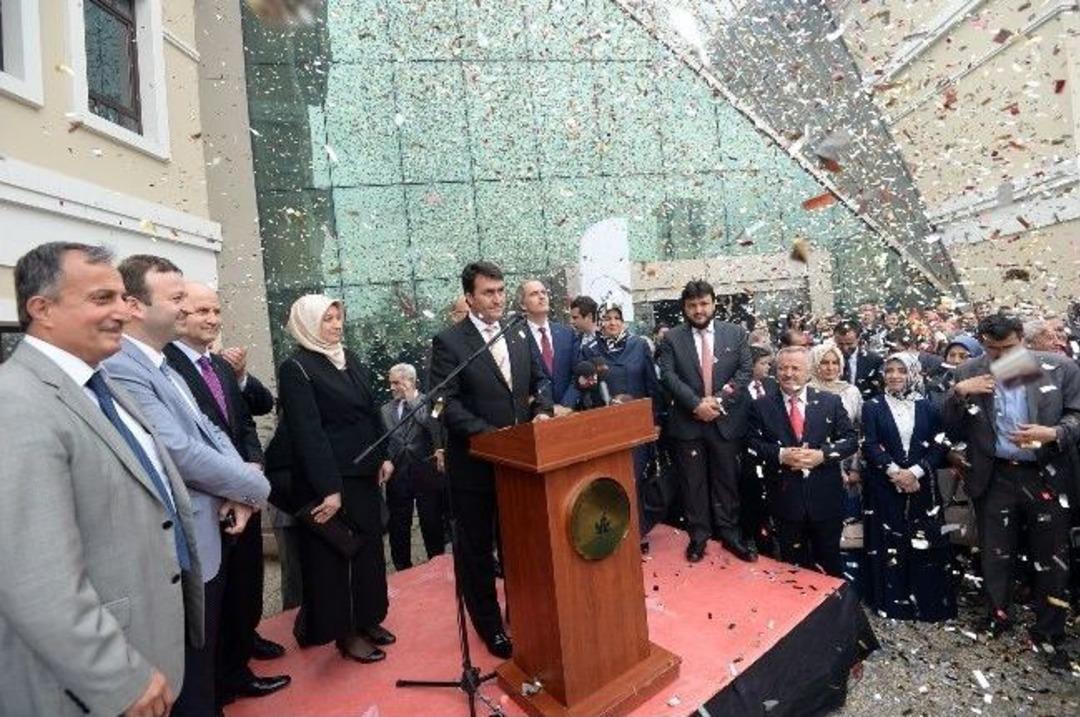 D&uuml;ndar&rsquo;dan Coşkulu Başlangı&ccedil;