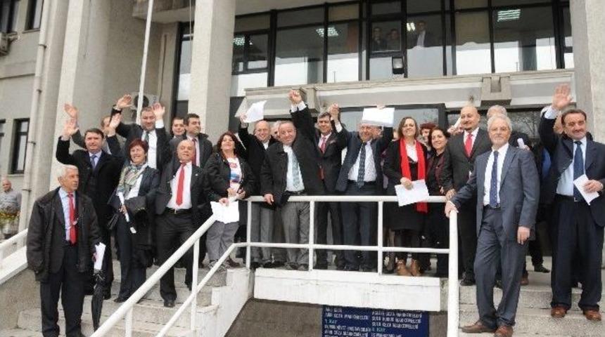 Akdemir Mazbatasını Aldı