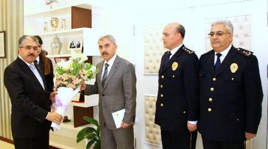 Emniyetten Vali &Ccedil;ınar&rsquo;a Ziyaret