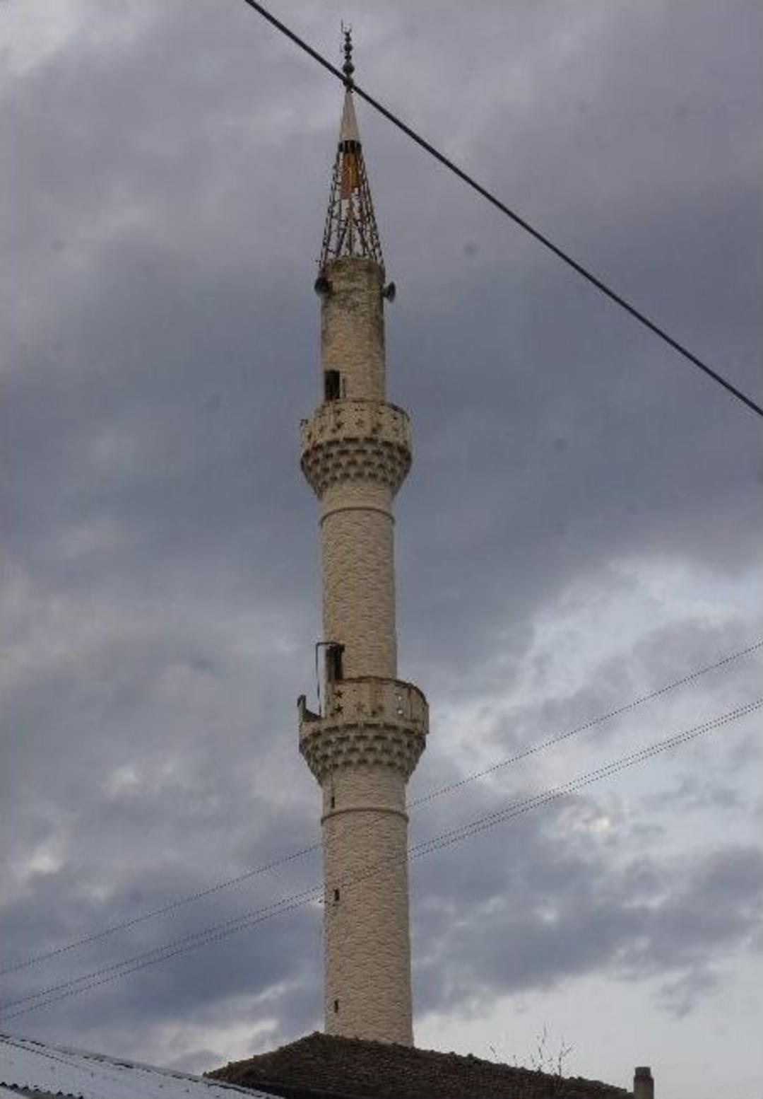 Tarihi Camiye Yıldırım D&uuml;şt&uuml;