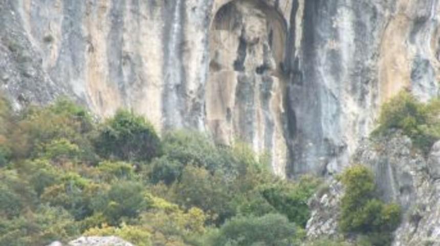 Tarihi ka&ccedil;akcılar iş başında